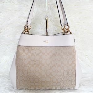 🌺TODAY ONLY🌺NWT Coach Sig. Lexy Shoulder Bag